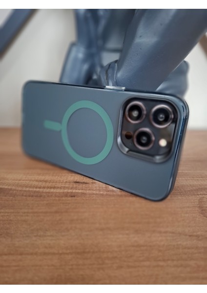 iPhone 15 Pro Max Magsafe Manyetik Şarj Özellikli Arkası Buzlu Transparan Kamera Çıkıntılı Kılıf