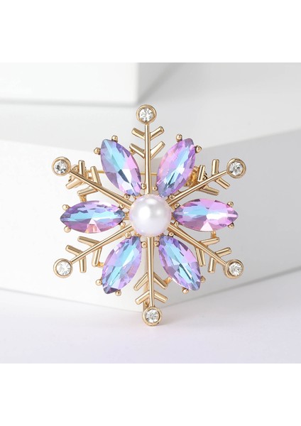 Pırlantalar, Çiçekli Broşlar, Hafif Lüks Paltolar, Korsaj Iğneleri, Ibadet Giyim Aksesuarlarıyla Dolu Noel Tarzı (Yurt Dışından)