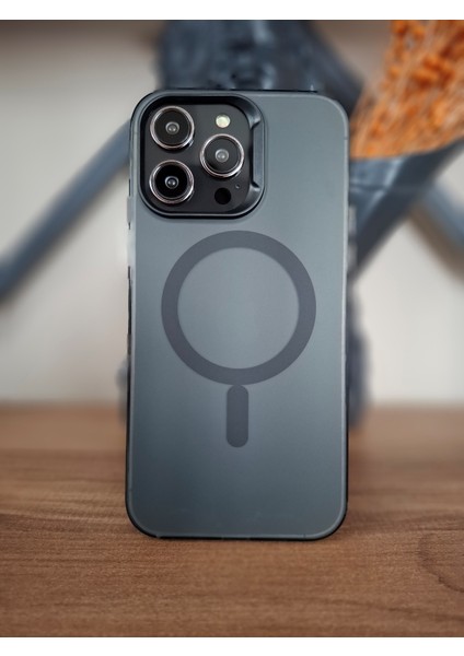 iPhone 15 Pro Max Magsafe Manyetik Şarj Özellikli Arkası Buzlu Transparan Kamera Çıkıntılı Kılıf