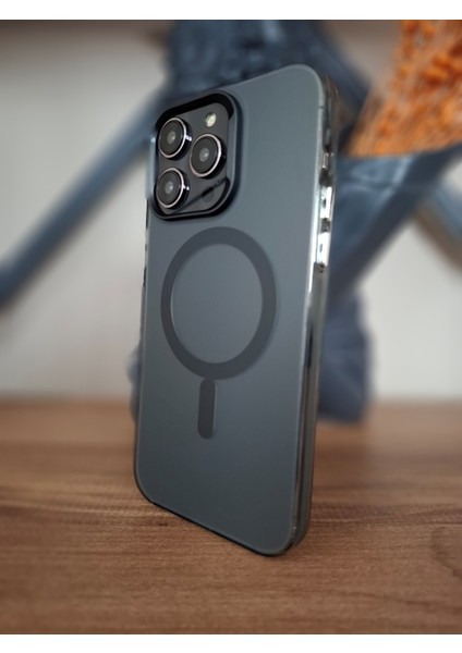 iPhone 15 Pro Max Magsafe Manyetik Şarj Özellikli Arkası Buzlu Transparan Kamera Çıkıntılı Kılıf fiyatları