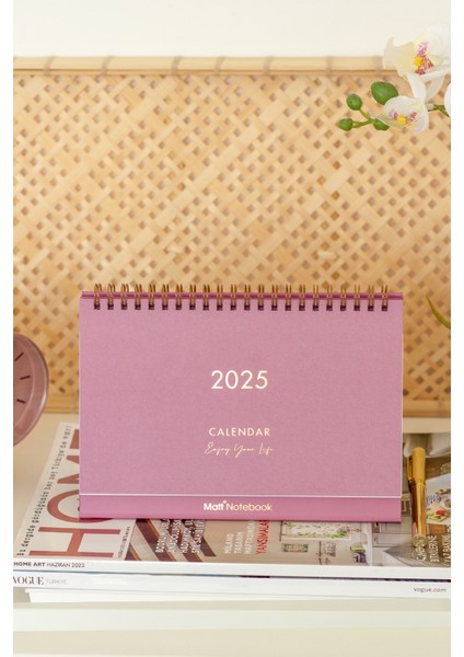 Matt Notebook 2025 Masaüstü Planlayıcı Takvim Bordo