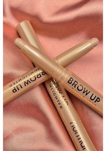 Kremsi Dokulu Brow Up Highlighter Pencil Aydınlatıcı Kalem- Uçuk Kahve (000 Champagne) 8690604622269