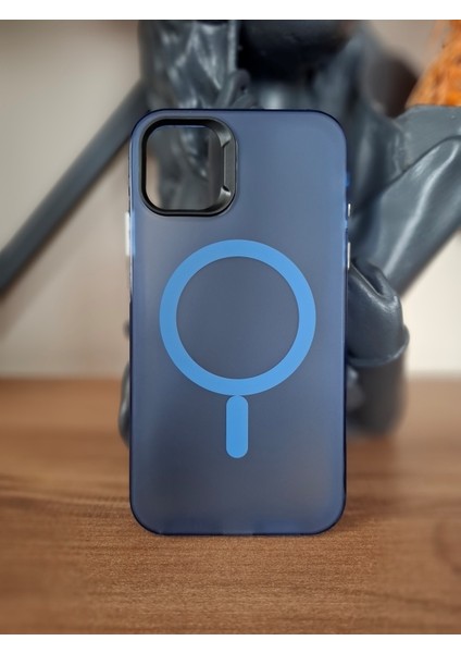 iPhone 11 Magsafe Manyetik Şarj Özellikli Arkası Buzlu Transparan Lüks Kılıf