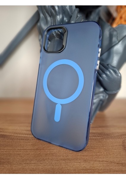 iPhone 11 Magsafe Manyetik Şarj Özellikli Arkası Buzlu Transparan Lüks Kılıf