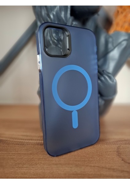iPhone 11 Magsafe Manyetik Şarj Özellikli Arkası Buzlu Transparan Lüks Kılıf