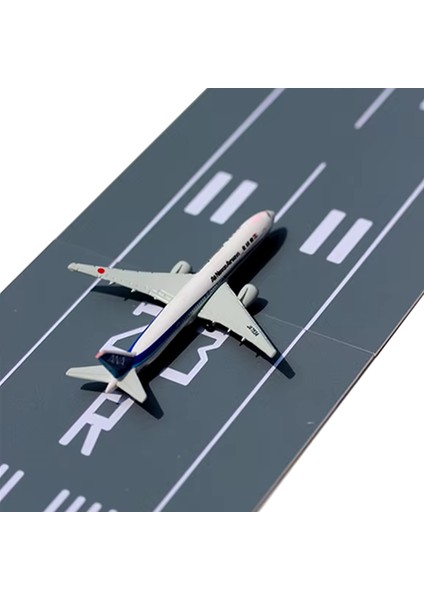 1:64 Ölçekli Hava Araçları Için Uçak Pisti (Havaalanı, Pist, Yol Düzeni) 10X15 cm - 4 Parça fiyatları