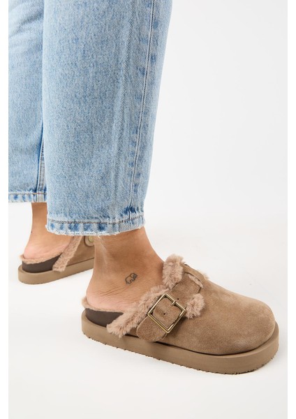 (Zeta 2 Kürklü Platform) Kadın Deri Kemerli Tokalı Sabo Vizon Terlik indirimleri