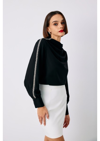 Omuz Aksesuarlı Bluz - Siyah modelleri