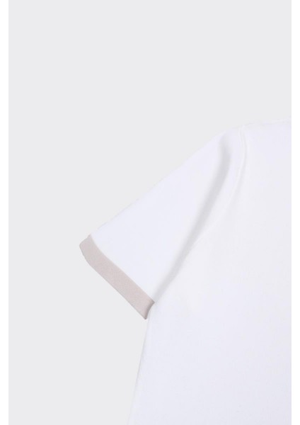 Fermuarlı Polo Yaka Kısa Kol Erkek T-Shirt fırsatları