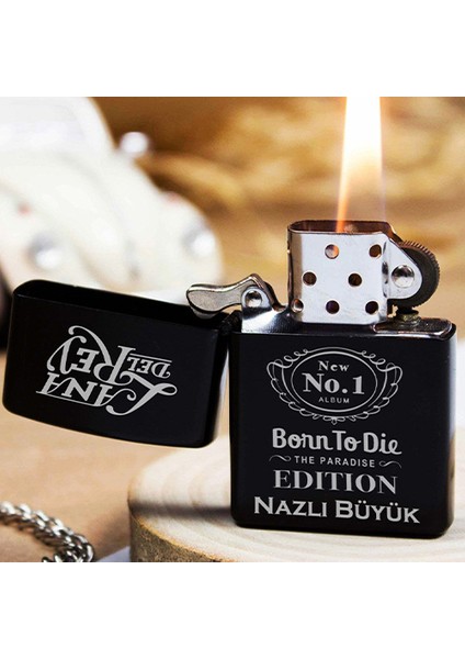 Kişiye Özel Isimli Benzinli Siyah Zippo Çakmak - Lana Del Rey Baskılı