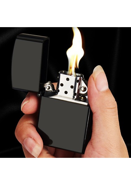 Kişiye Özel Isimli Benzinli Siyah Zippo Çakmak modelleri