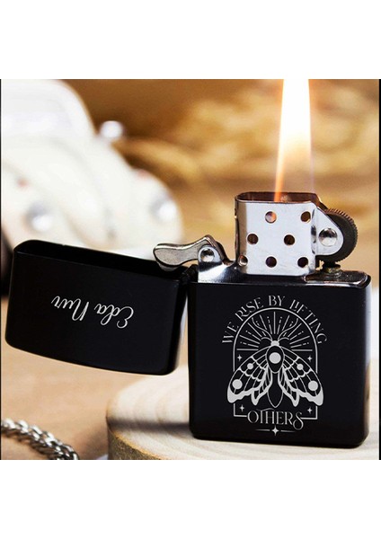 Kişiye Özel Isimli Benzinli Siyah Zippo Çakmak