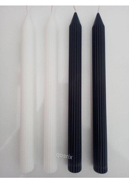 Yılbaşı Özel Serisi 4'lü Siyah Beyaz Şamdan Doğal Kokulu Soya Mumu Yeni Yıl Noel Uzun Çubuk Konik Mum