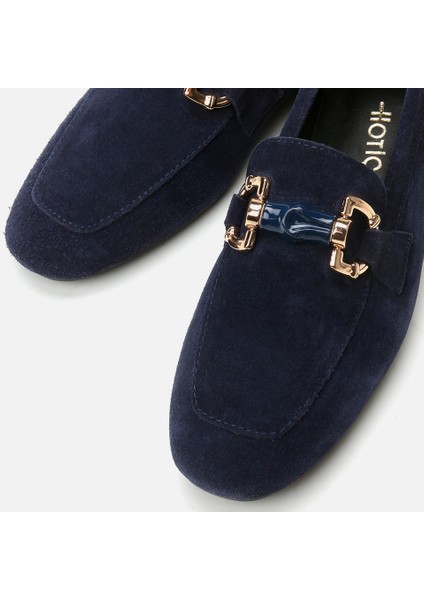 01AYH293560A680  Deri Lacivert Kadın Loafer