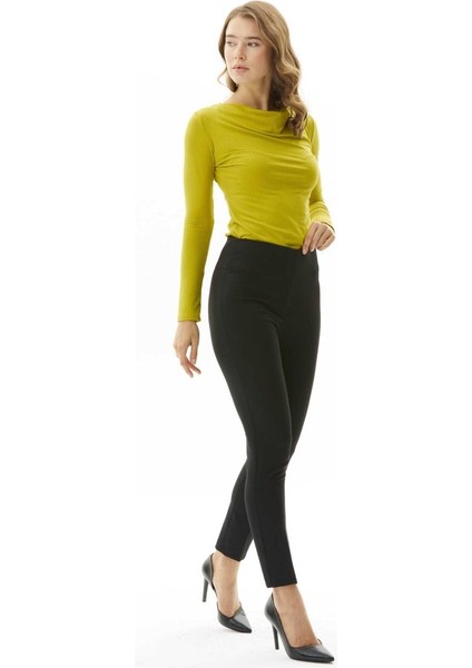 Geniş Korsajlı Dar Paça Pantolon indirimleri