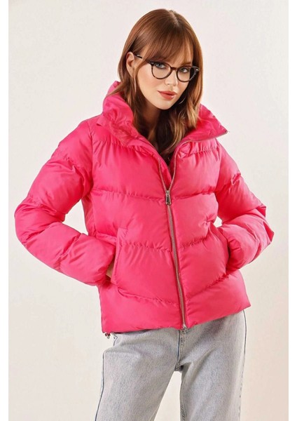 Kadın Canlı Pembe Dik Yaka Bel Büzgülü Şişme Mont HZL25W-BD131791
