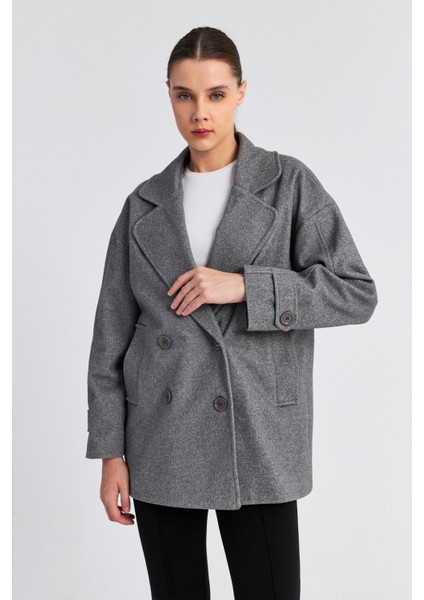 Kadın Gri Oversize Kısa Kaşe Kaban modelleri