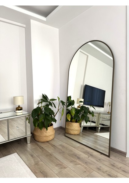 Pirinç Eskitme Metal Çerçeveli 180X100 cm Oval Ayaklı Boy Aynası
