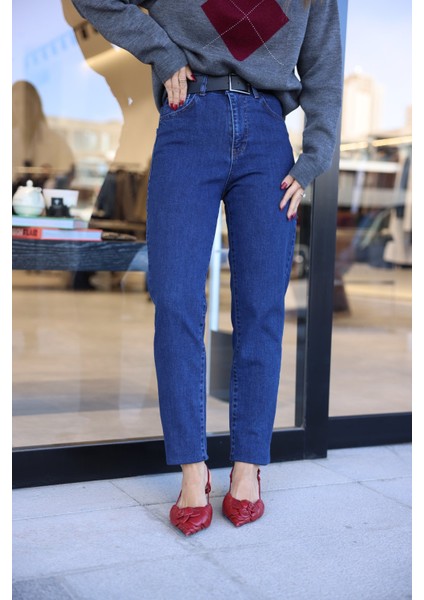 Deri Kemerli Slim Fit Jean