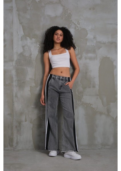 024 Kadın Penye Şeritli Püsküllü Paça Jeans Kot Denim Pantolon