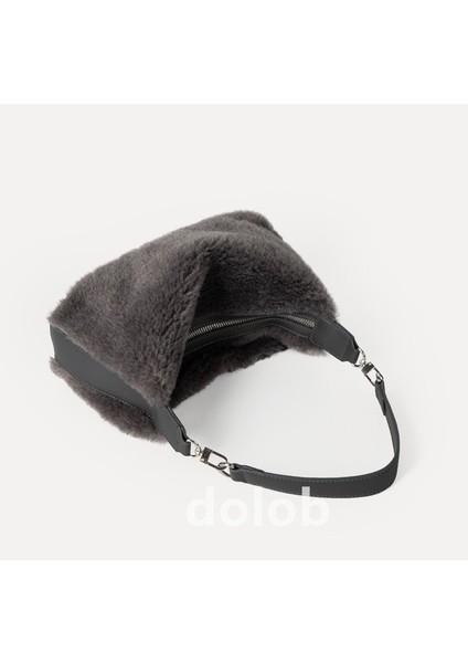 Niş Peluş Koltuk Altı Çantası 2023 Sonbahar ve Kış Yeni Retro Dikişli Üst Düzey Omuz Çantası Kadınların Şık ve Çok Yönlü (Yurt Dışından) fırsatları