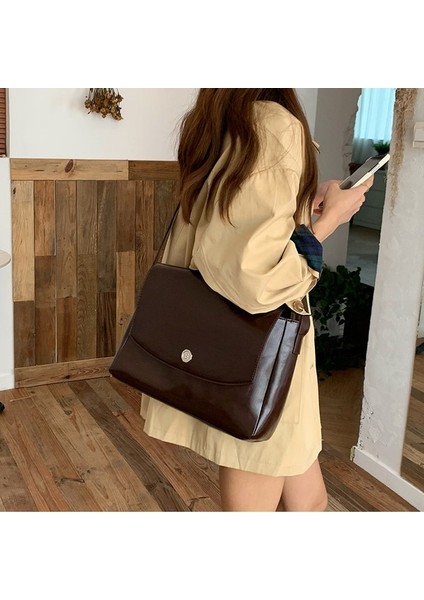 Niş Tasarımlı Retro Büyük Kapasiteli Dokulu Banliyö Askılı Çantası (Yurt Dışından)