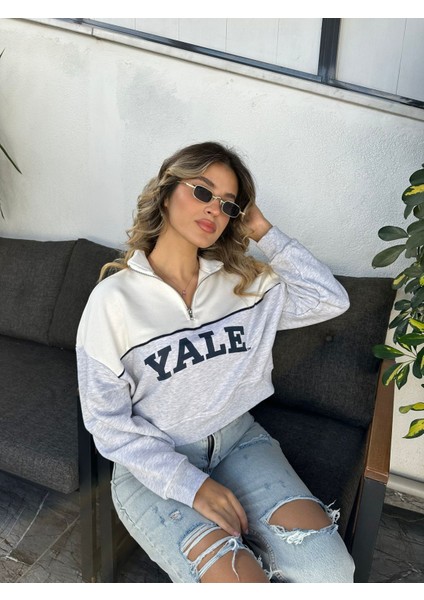 Oversize Fit Yarım Fermuarlı Kadın Crop Sweatshirt