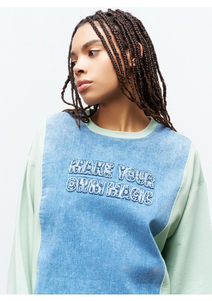 Çağla Yeşili Kadın Denim Üzeri Nakış Işlemeli Bisiklet Yaka Sweatshirt Dar Paça Pantolon Pamuklu Örme Alt Üst Takım fırsatları