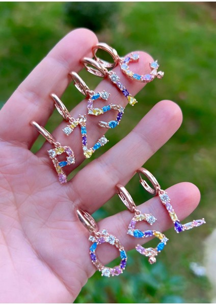 I Harfi Renkli Taşlı Küpe fiyatları