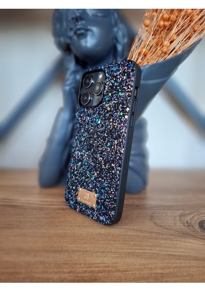 iPhone 14 Pro Max Uyumlu Simli Taşlı Kamera Çıkıntılı Içi Kadife Lüks Kılıf modelleri