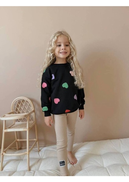 Kalp Baski Detayli Sweatshirt ve Fitilli Tayt Takim