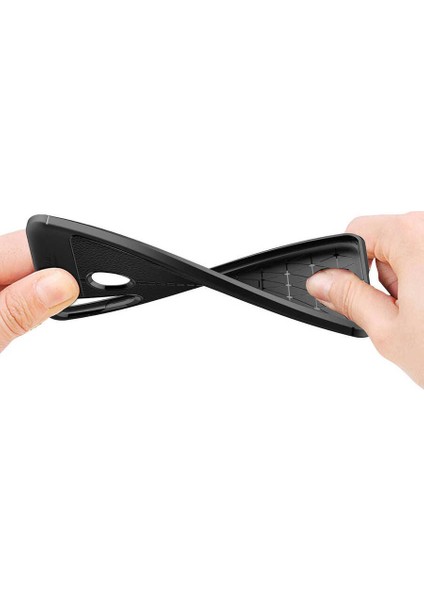 - Huawei P30 Lite - Kılıf Auto Focus Karbon Niss Silikon Kapak - Siyah - T15060