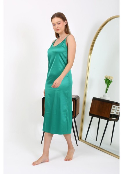 Yırtmaçlı Uzun Saten Gecelik Zümrüt 7410 fiyatları