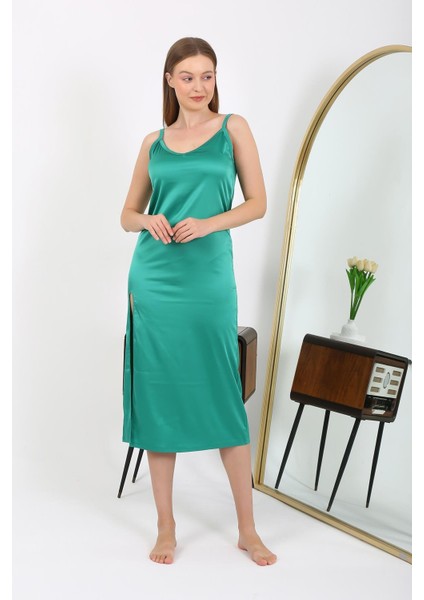 Yırtmaçlı Uzun Saten Gecelik Zümrüt 7410 modelleri