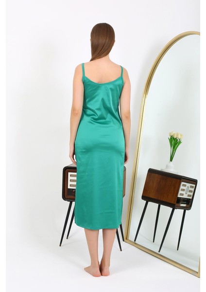 Yırtmaçlı Uzun Saten Gecelik Zümrüt 7410 fırsatları