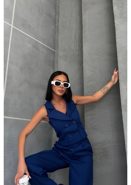 Kadın Şal Yaka Dört Düğmeli Yelek