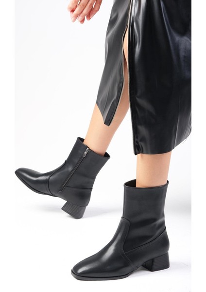 Callie Siyah Renk İnce Kürk Astarlı Yandan Fermuarlı Küt Burunlu Kadın Topuklu Bot fırsatları