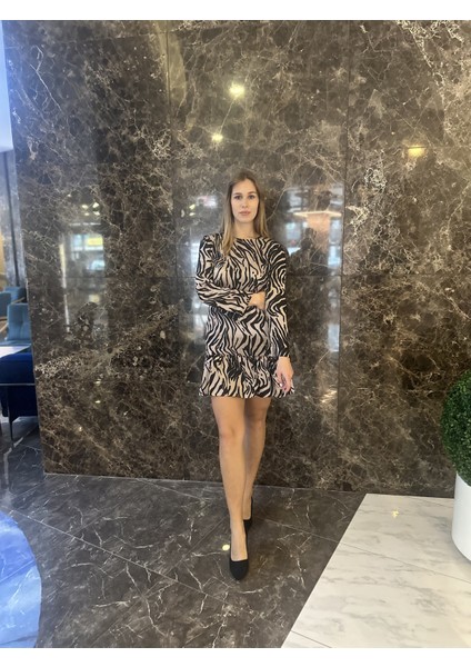 Zebra Desenli Saten Balon Kol Elbise fiyatları