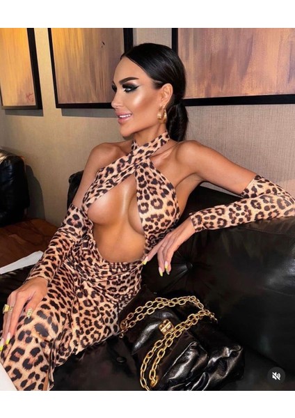 Leopar Kolluklu Göğüs Dekolteli Midi Boy Elbise fiyatları