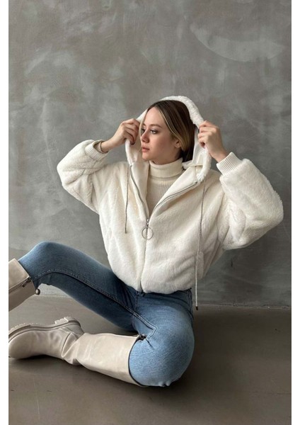 Kapüşonlu Peluş Mont