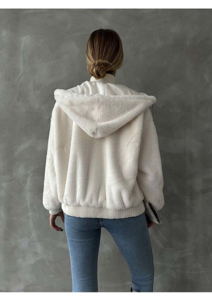 Kapüşonlu Peluş Mont indirimleri