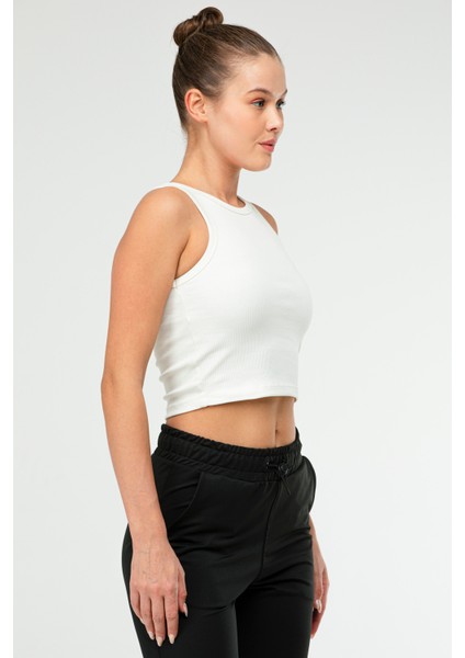 Ekru Slim Fit Pamuklu Açık Yaka Crop Top Kaşkorse Kadın Tişört SF-0751