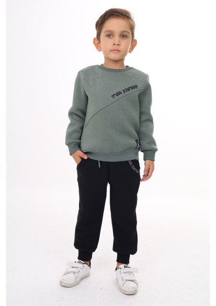 Erkek Çocuk Nakışlı Eşofman Takım modelleri