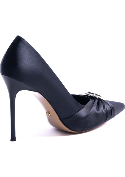 Sammy Siyah Saten Taş Toka Detaylı Stiletto fırsatları
