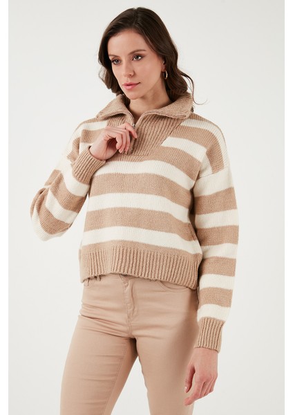 Relaxed Fit Yarım Fermuarlı Dik Yaka Çizgili Kazak Kadın Kazak 24K0011K1 fırsatları