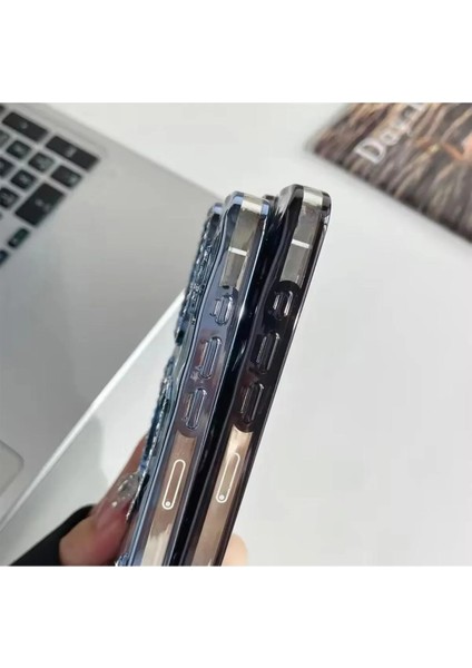 iPhone 15 Pro Max Kılıf Desenli Renkli Parlak 3D Kalp Kelebek Kamera ve Kenarlar Elmas Taşlı Dimond