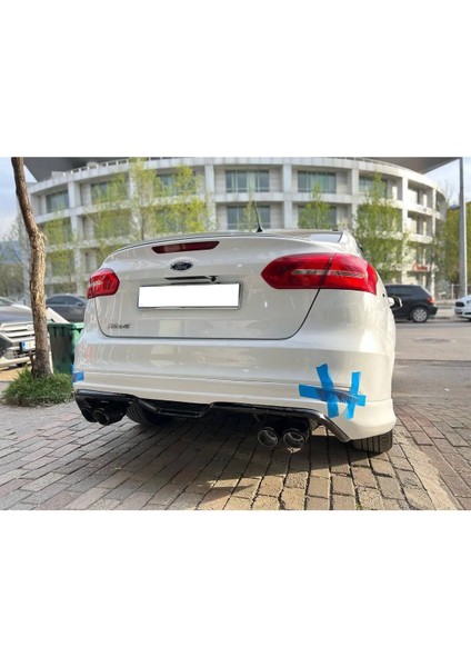 Ford Focus 3 Sedan Arka Ek Mat Siyah Plastik Karlık Makyajlı Kasa - Makyajsız