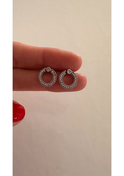 Pave Dizim ve Logolu Yuvarlak Çift Taraflı Küpe