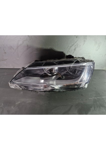 Volkswagen Jetta Sol Ön Far Sıfır 2011-2018 fiyatları