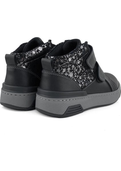 Hakiki Deri Siyah Gümüş Desenli Kız Çocuk Bot modelleri